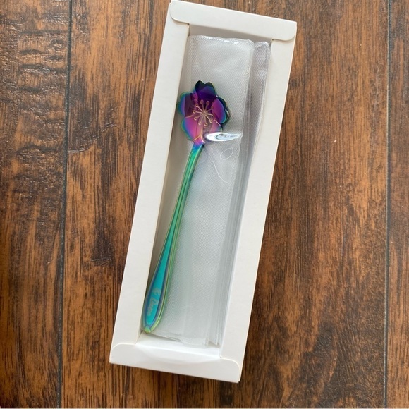 Flower Spoons, Set of 6 - Picture 2 of 3